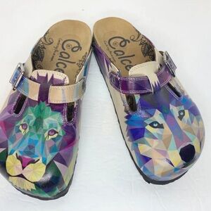 Calceo Womens Nature Lion and Woof Multicolor Slip-on Clogs